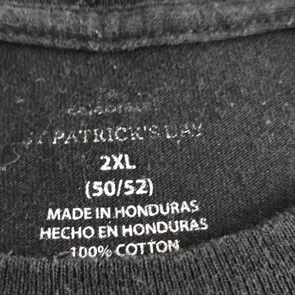 Lucky cat lama tee - Picture 3 of 4